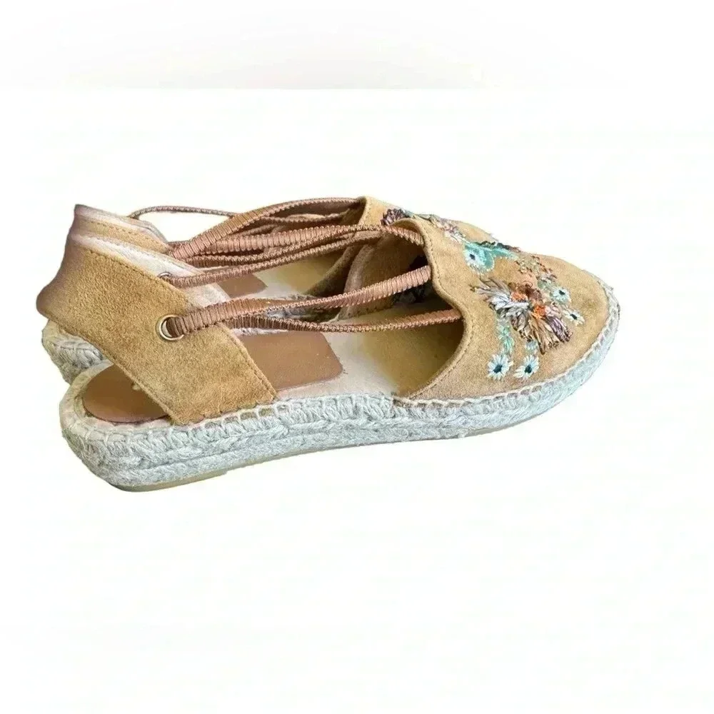 Kanna Women's Slip-On Embroidered 